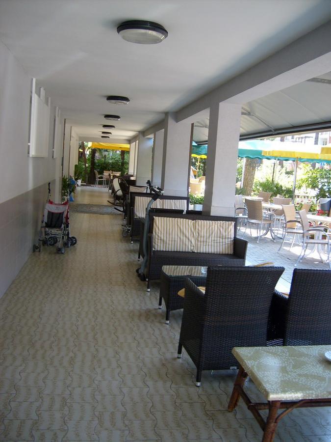 Giunchi Hotel 3*